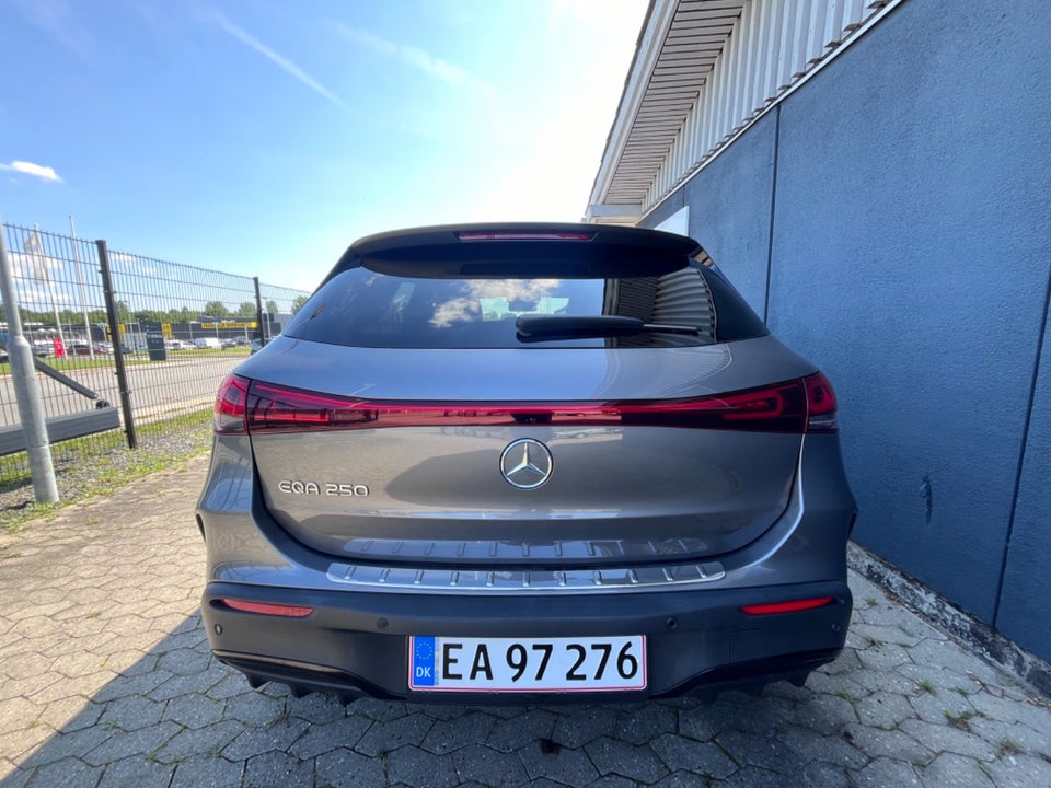 Mercedes EQA250 AMG Line 5d