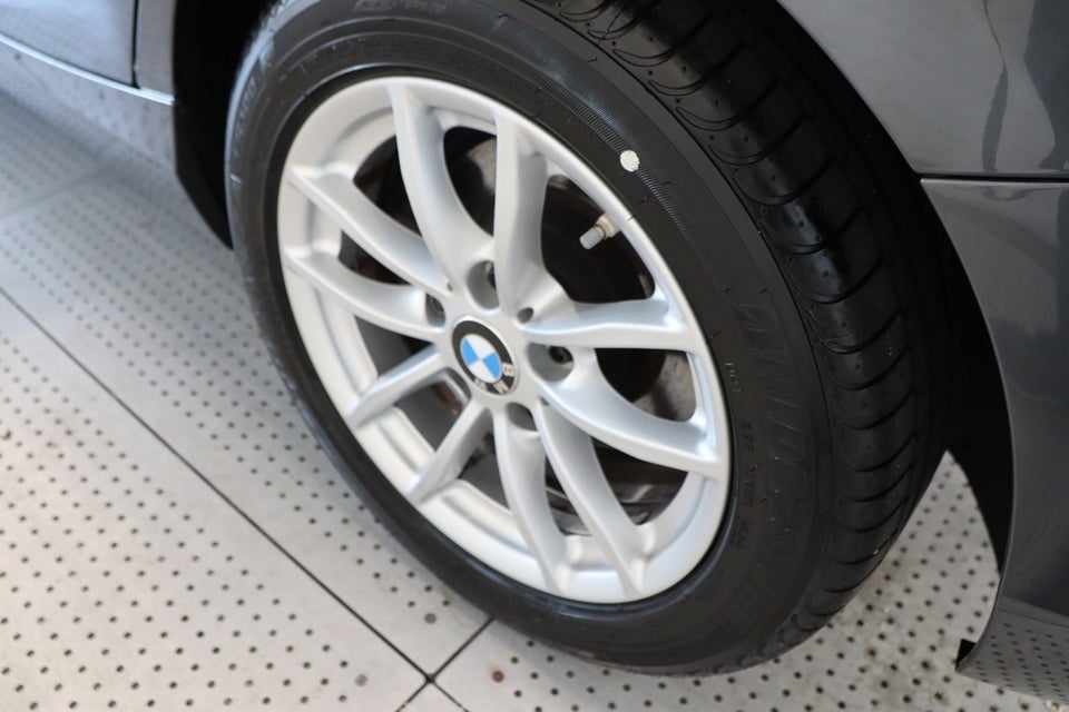 BMW 118i 1,5 Advantage aut. 5d