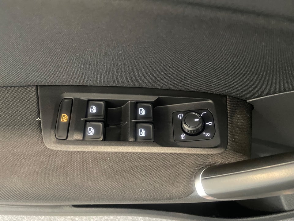 VW Touran 1,6 TDi 115 Comfortline DSG 7prs 5d