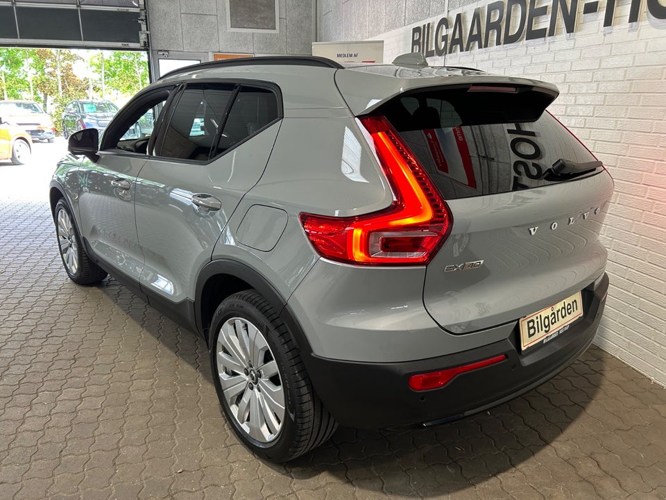 Volvo EX40 Extended Range Plus 5d
