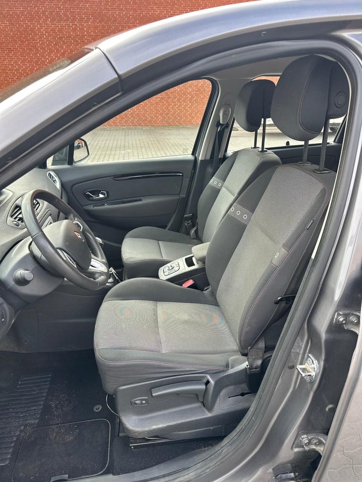 Renault Grand Scenic III 1,6 dCi 130 Dynamique 7prs 5d