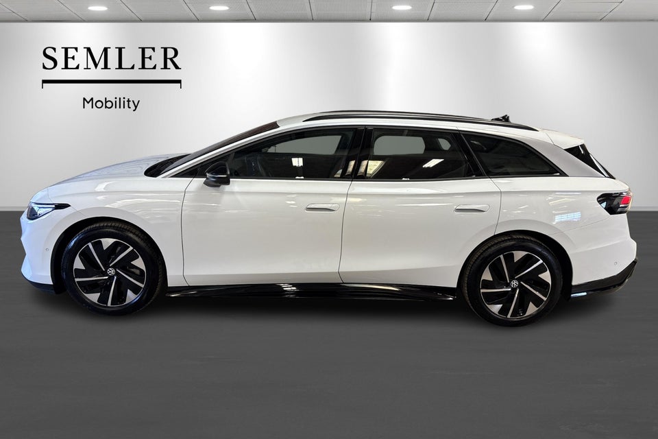 VW ID.7 77 Style+ Tourer 5d