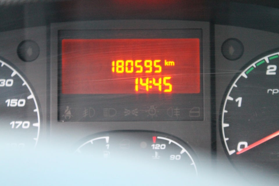 Iveco Daily 3,0 35S21 4200mm Lad 2d