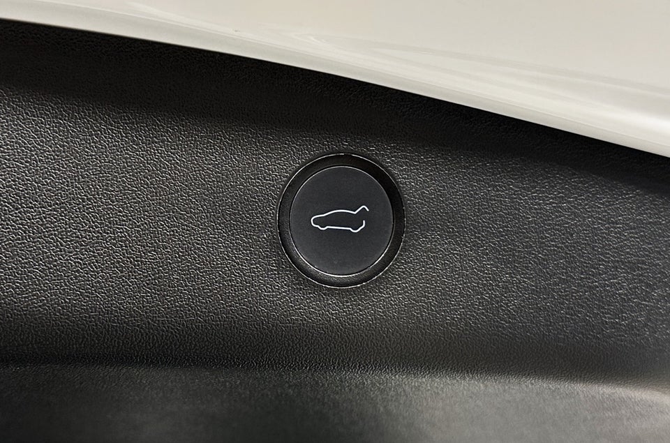 Tesla Model 3 RWD 4d