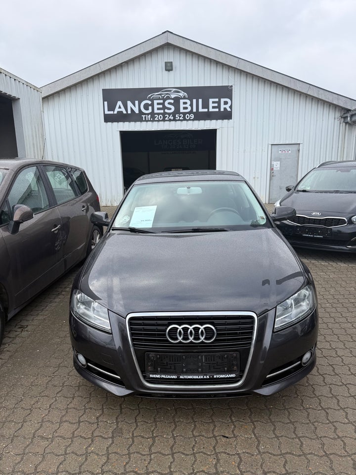 Audi A3 1,6 TDi Ambiente Sportback 5d