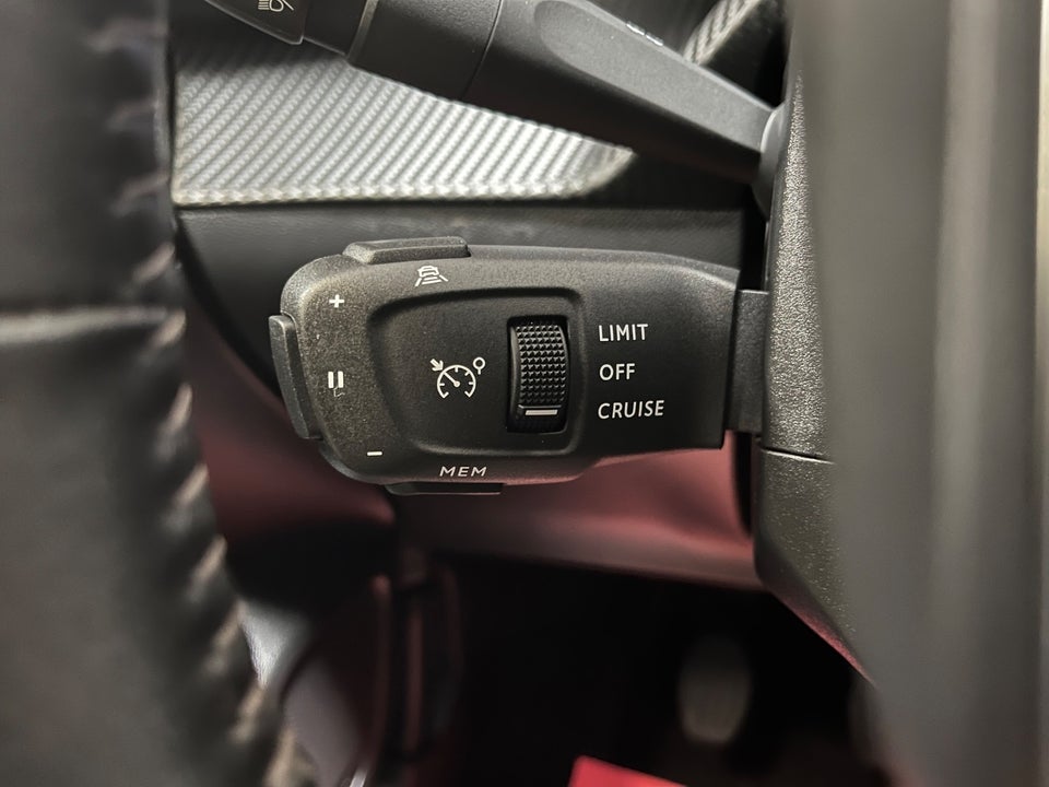 Peugeot 208 1,2 PureTech 100 Allure 5d