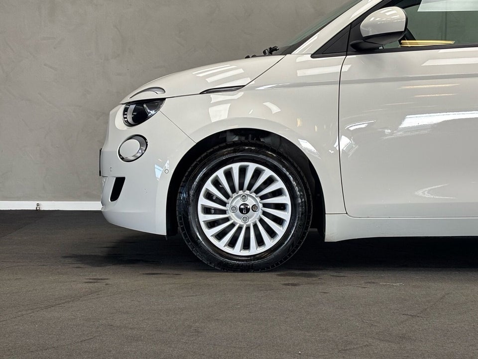 Fiat 500e 42 Icon 3d