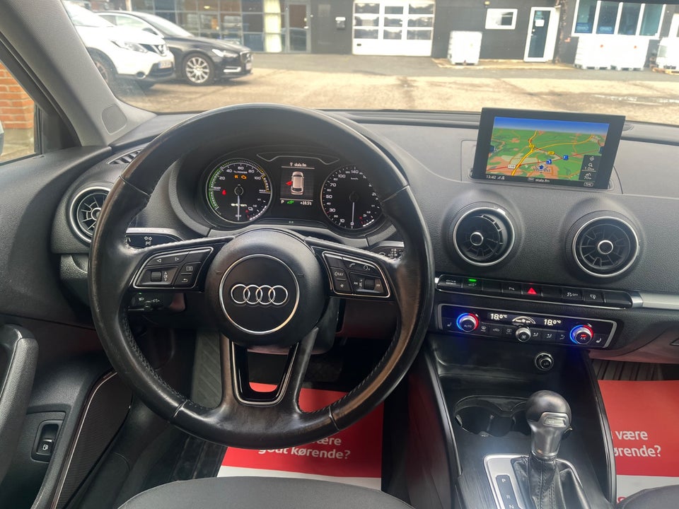 Audi A3 1,4 e-tron Sportback S-tr. 5d