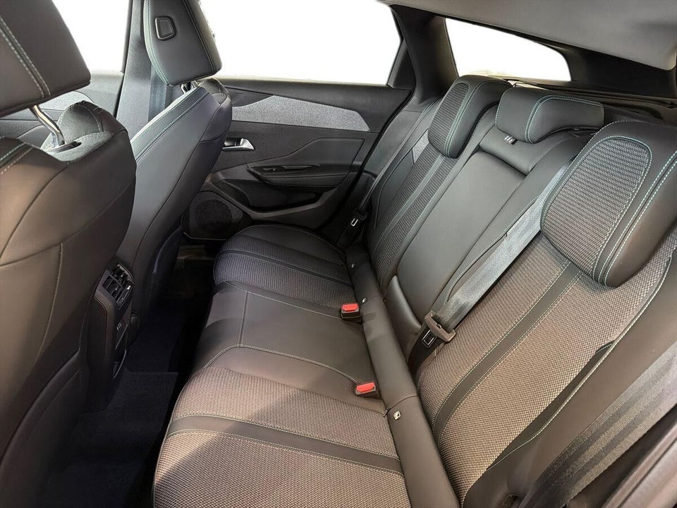 Peugeot 308 1,5 BlueHDi 130 Allure Pack SW EAT8 5d