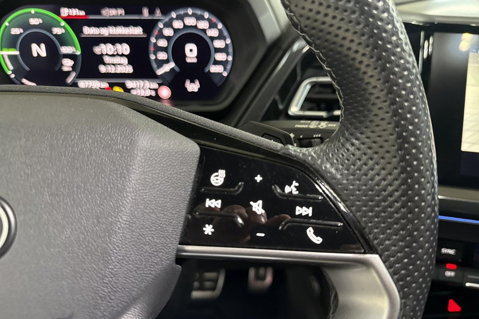 Audi Q4 e-tron 40 Attitude 5d