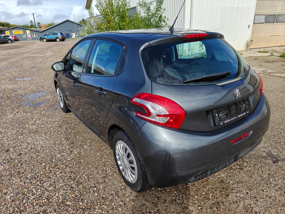 Peugeot 208 1,2 VTi Active Motion 5d