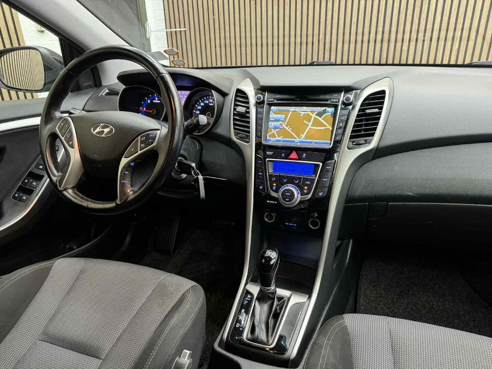 Hyundai i30 1,6 CRDi 128 Style aut. 5d