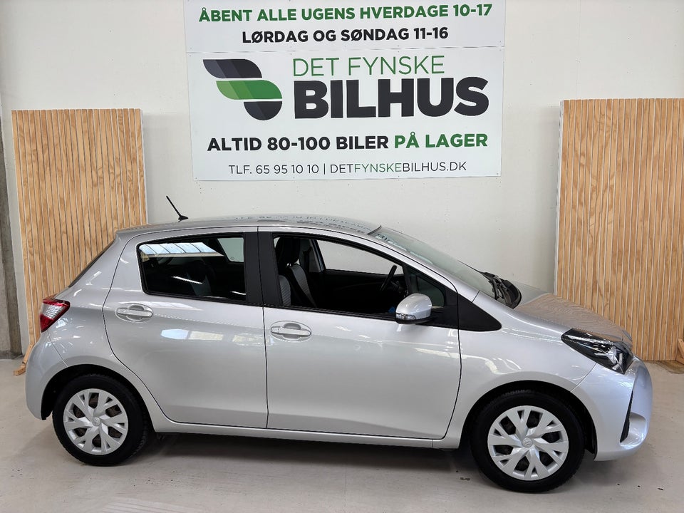 Toyota Yaris 1,0 VVT-i T2 5d