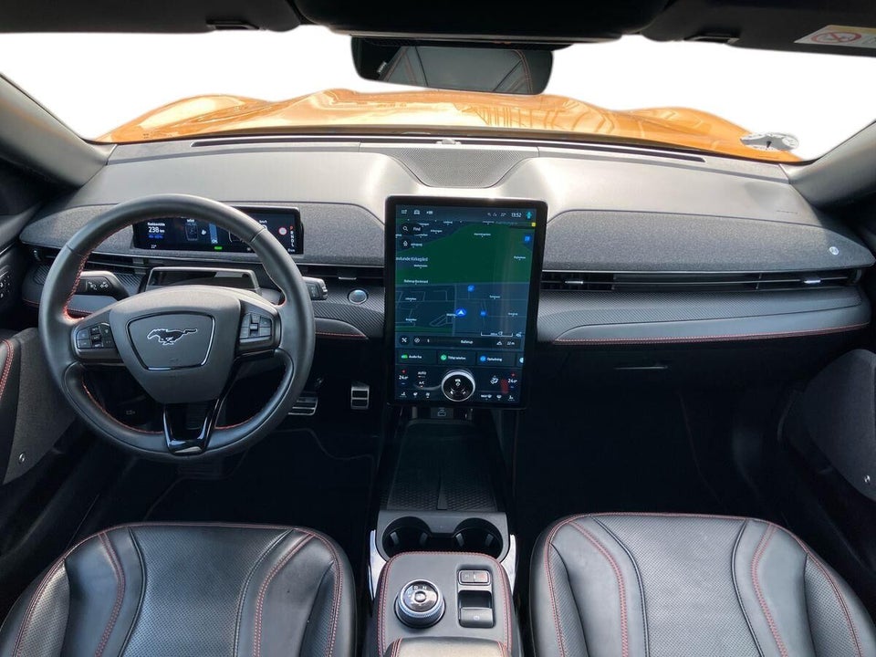 Ford Mustang Mach-E 98 Premium Extended Range AWD 5d