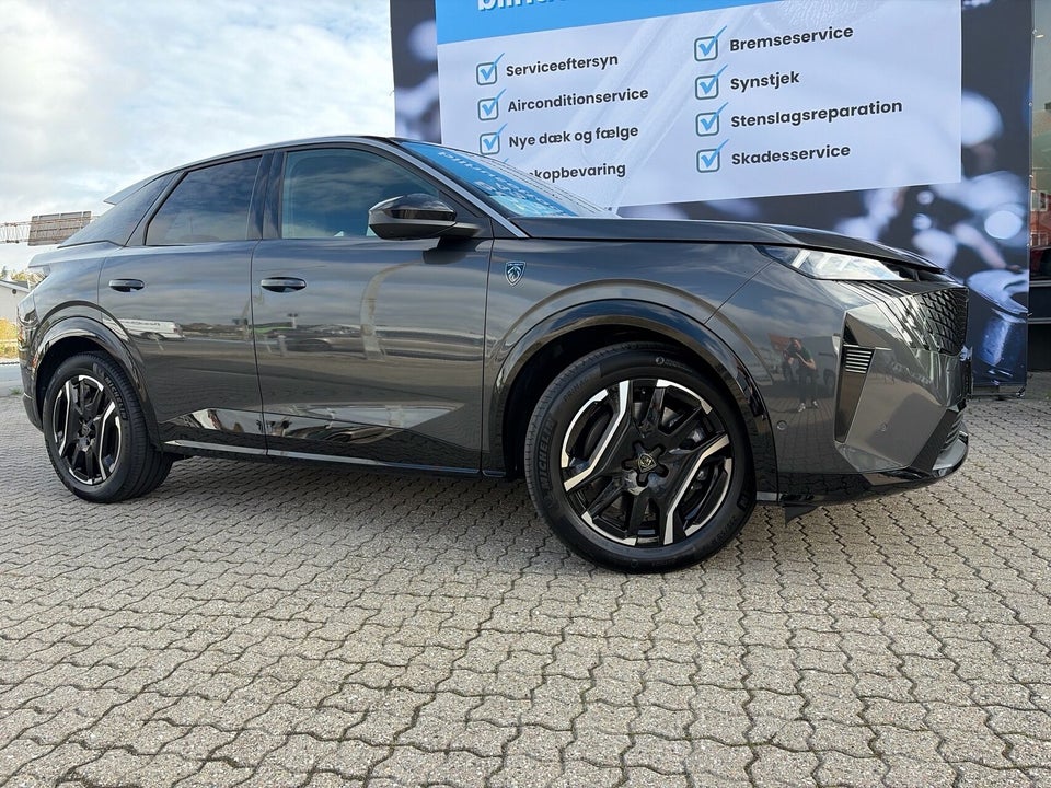 Peugeot e-3008 77 GT Pack 5d