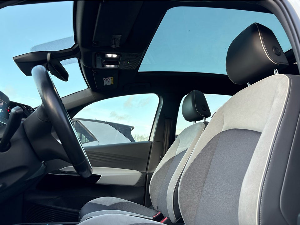 VW ID.3 58 Family 5d