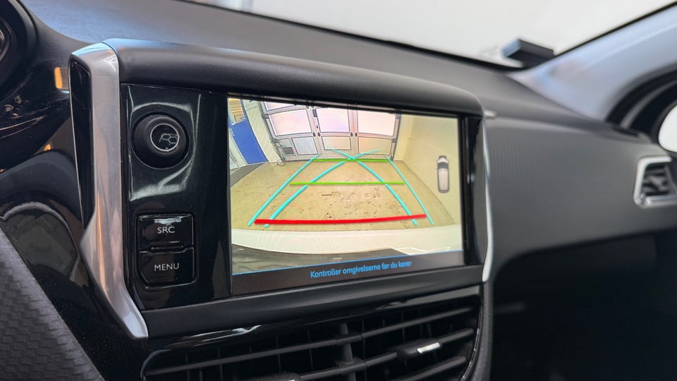 Peugeot 208 1,2 PureTech 82 Allure Sky 5d