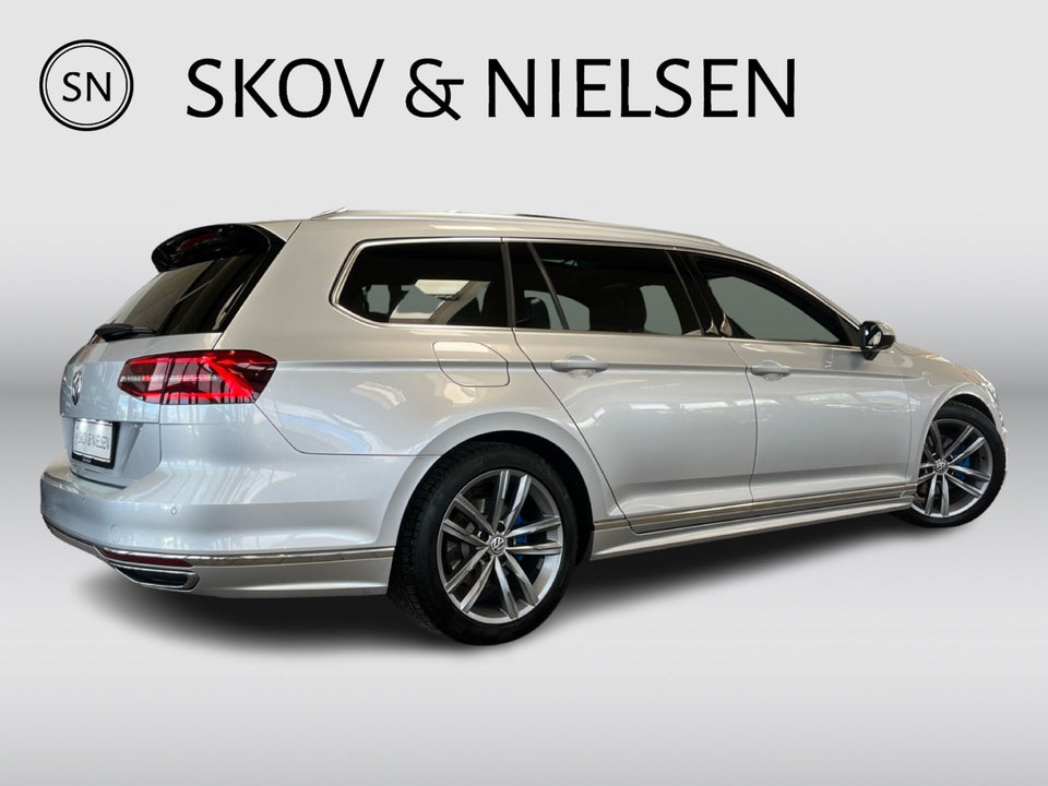 VW Passat 2,0 TDi 190 R-line Variant DSG 5d