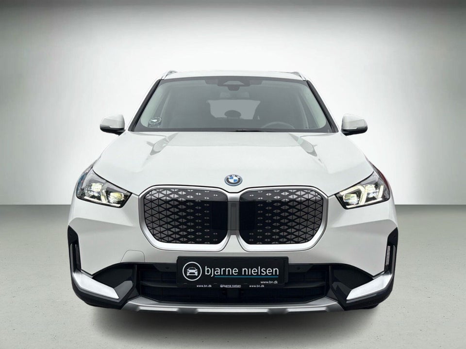 BMW iX1 eDrive20 X-Line 5d