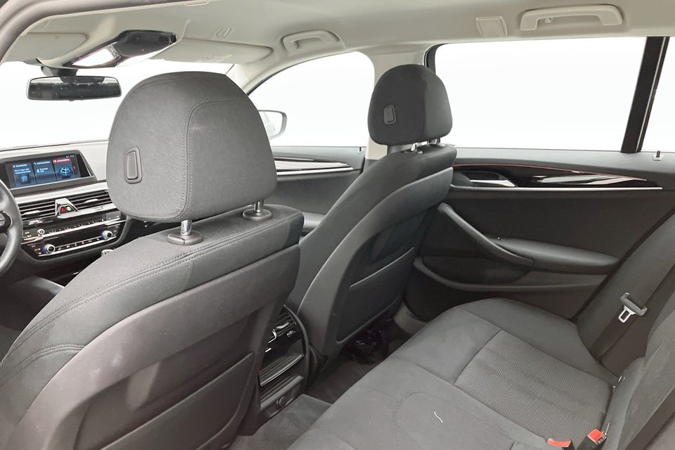 BMW 520i 2,0 Touring Connected aut. 5d