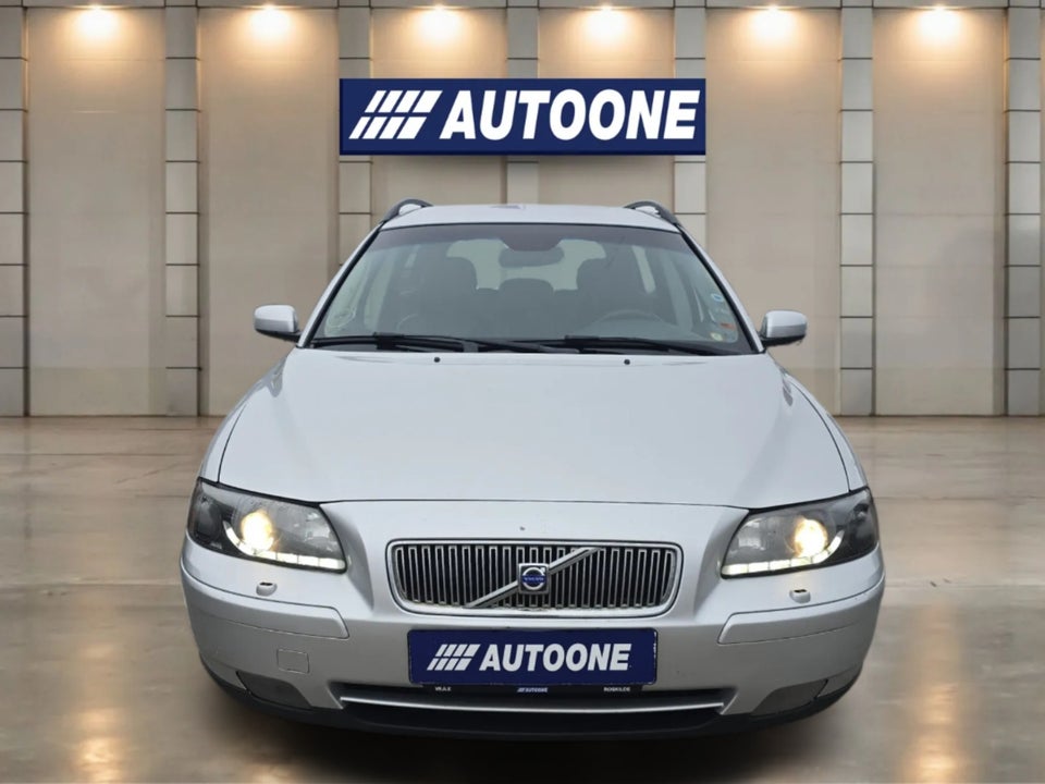 Volvo V70 2,4 D 163 aut. 5d