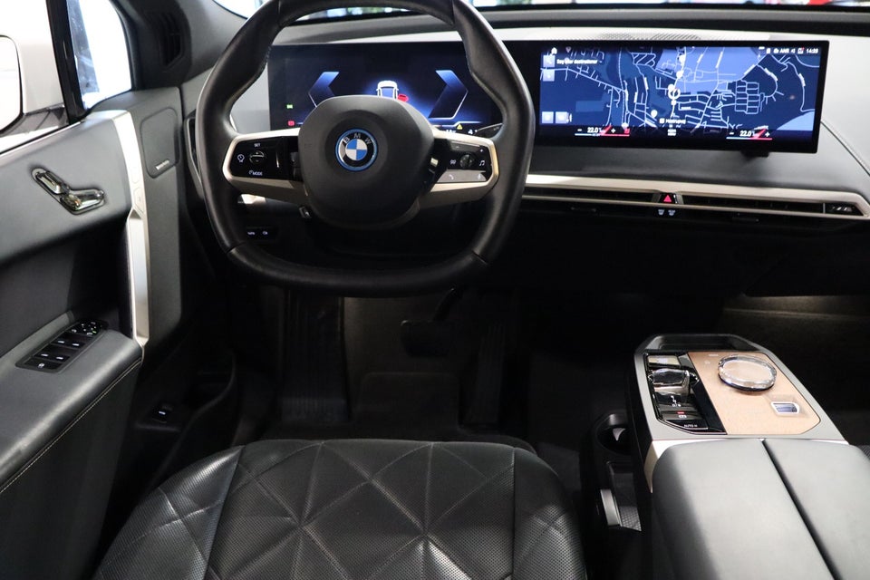 BMW iX xDrive40 Fully Charged 5d