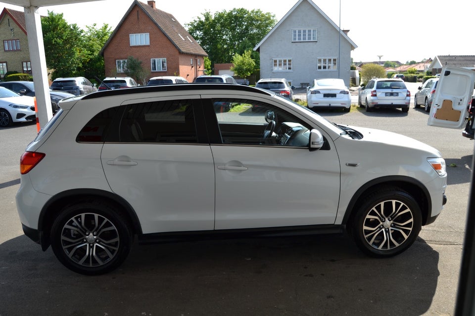 Mitsubishi ASX 1,6 Invite 5d