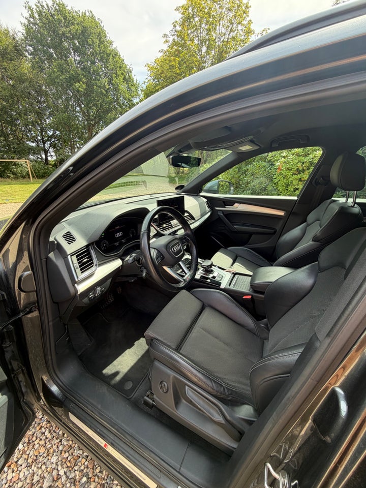 Audi Q5 55 TFSi e S-line quattro S-tr. 5d
