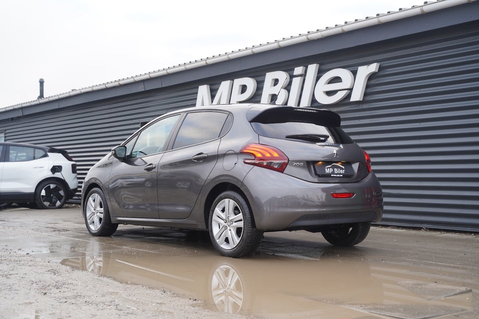 Peugeot 208 1,5 BlueHDi 100 Like Sky 5d