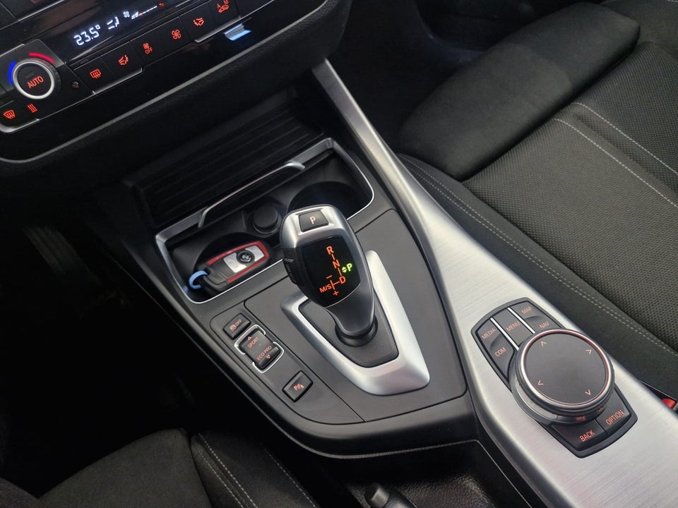 BMW 118i 1,5 Sport Line aut. 5d