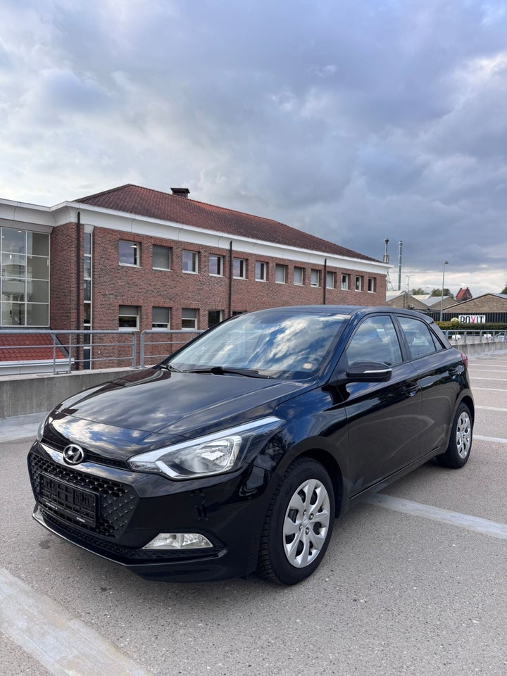 Hyundai i20 1,25 Vision 5d