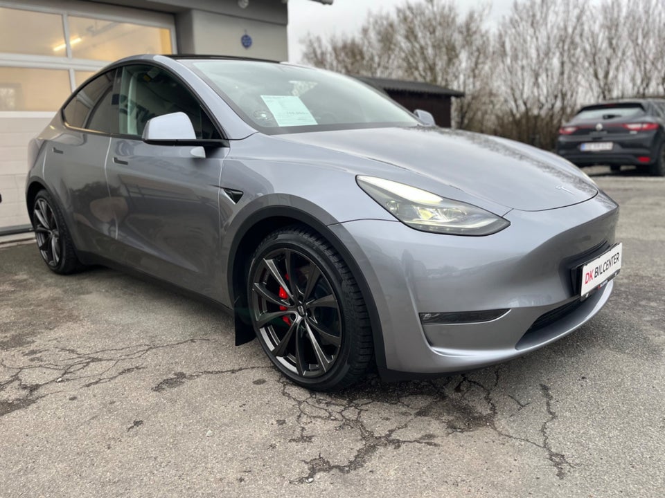 Tesla Model Y Performance AWD 5d