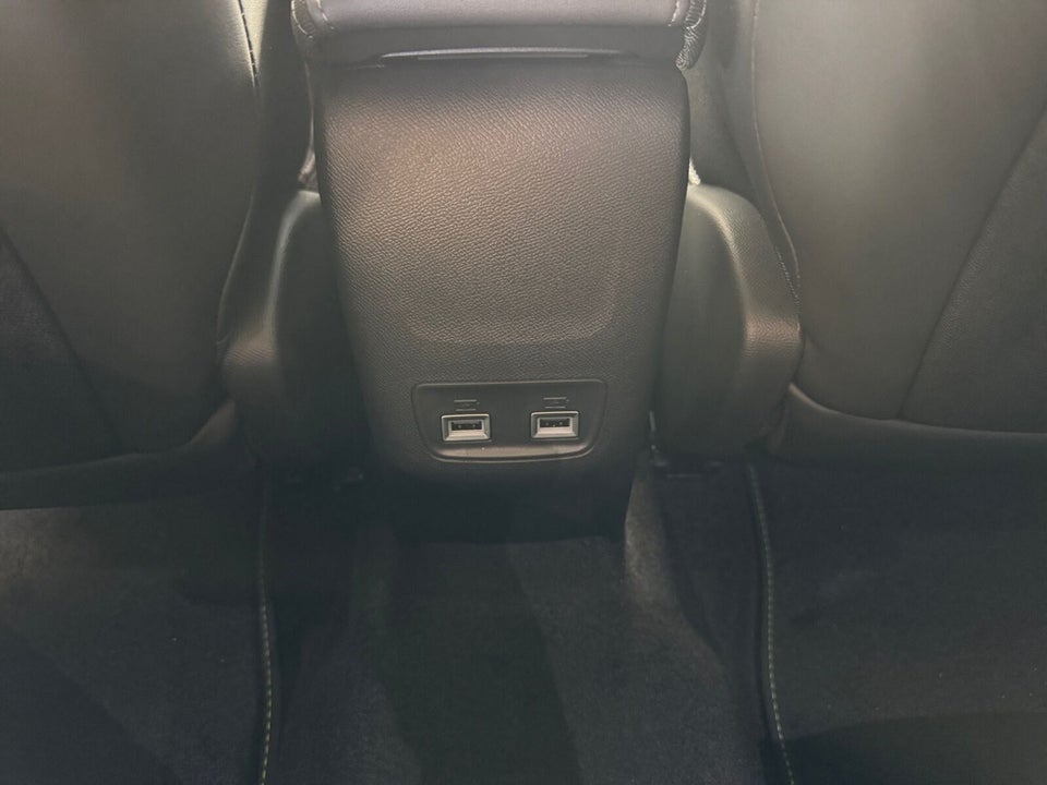 Peugeot e-2008 50 GT 5d