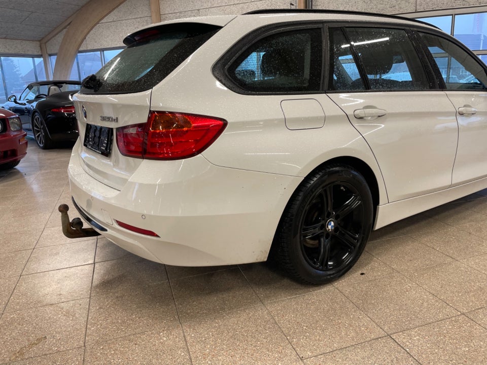 BMW 320d 2,0 Touring Sport Line aut. 5d