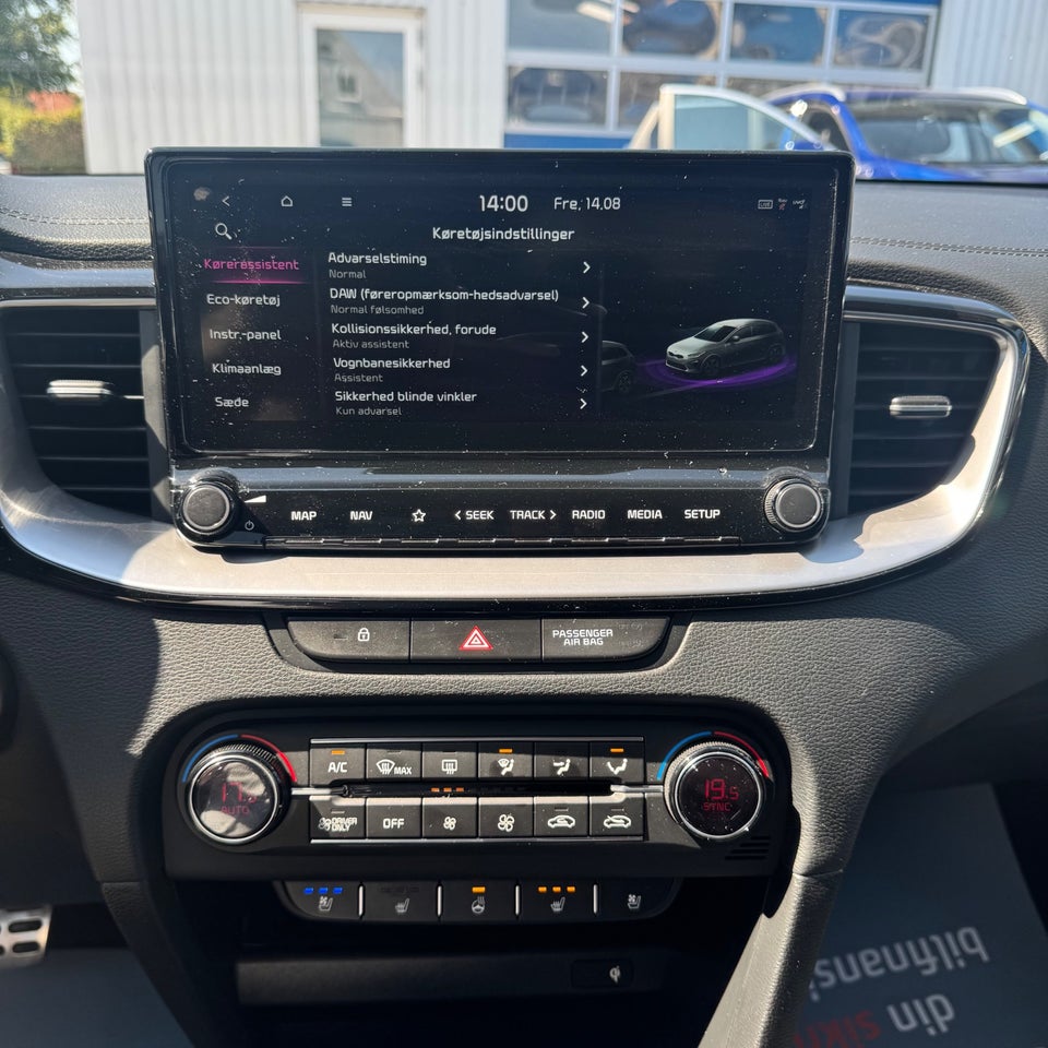 Kia Ceed 1,6 PHEV Upgrade SW DCT 5d