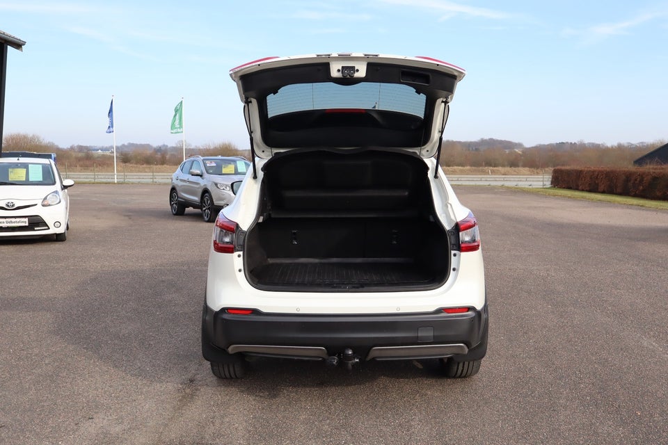 Nissan Qashqai 1,3 Dig-T 140 Tekna+ 5d