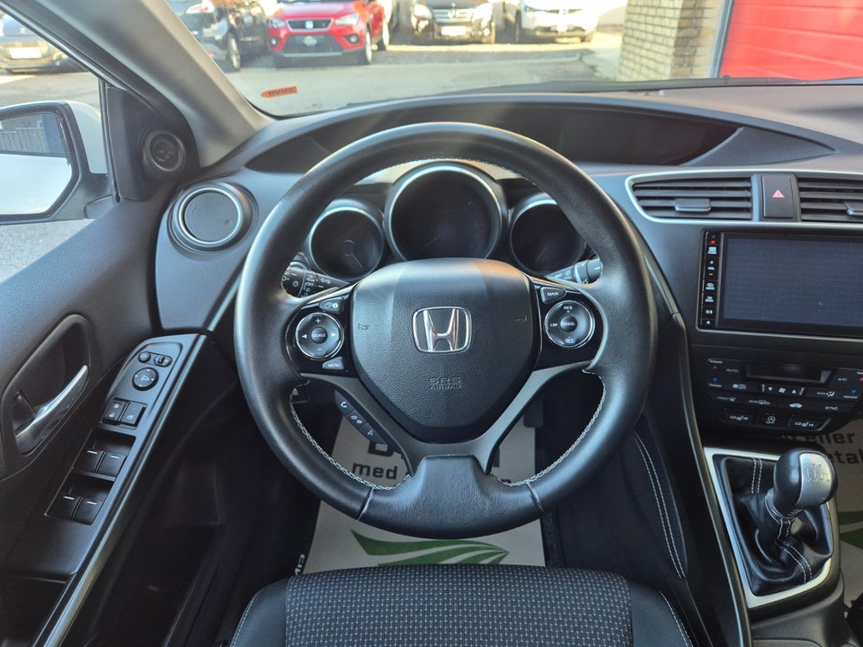 Honda Civic 1,6 i-DTEC Elegance Tourer 5d