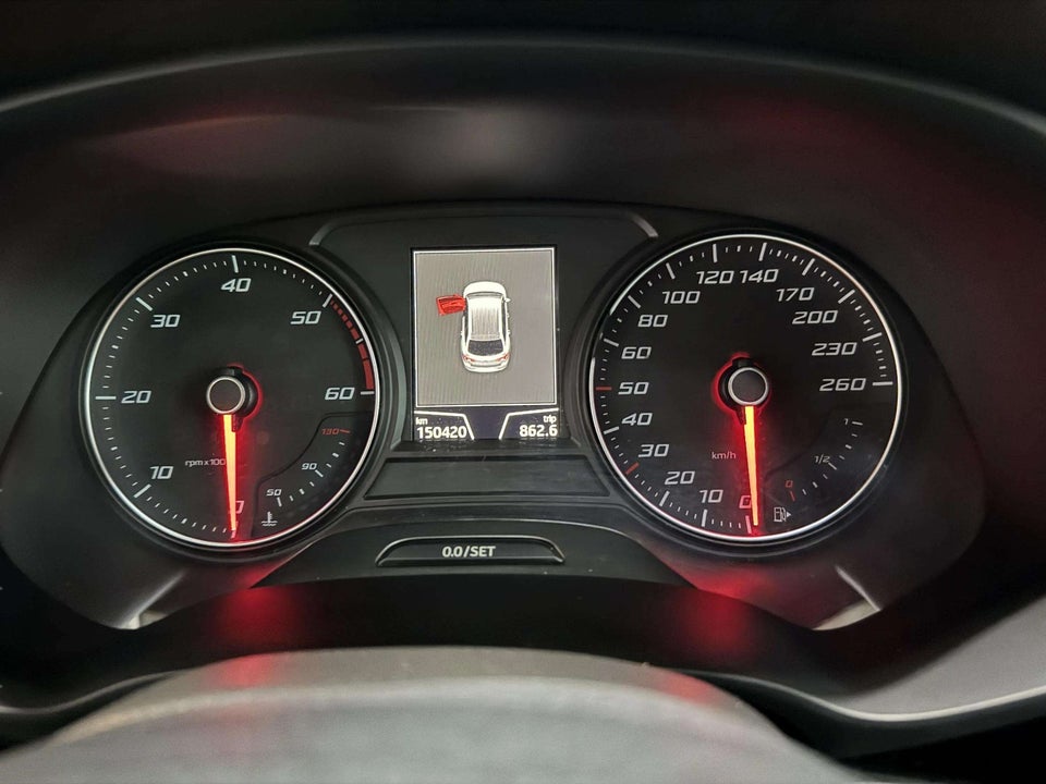 Seat Leon 1,6 TDi 110 Style DSG 5d