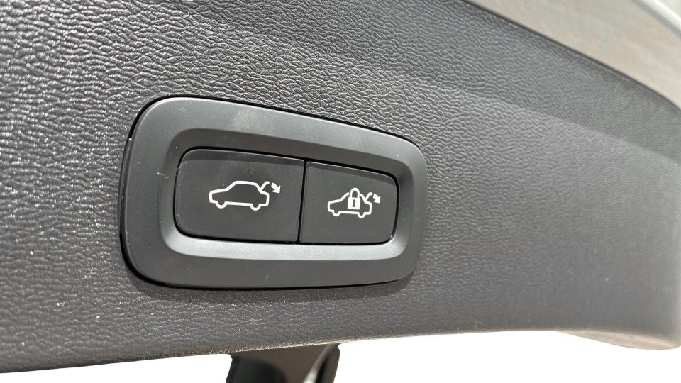 Volvo XC40 P6 ReCharge Plus 5d