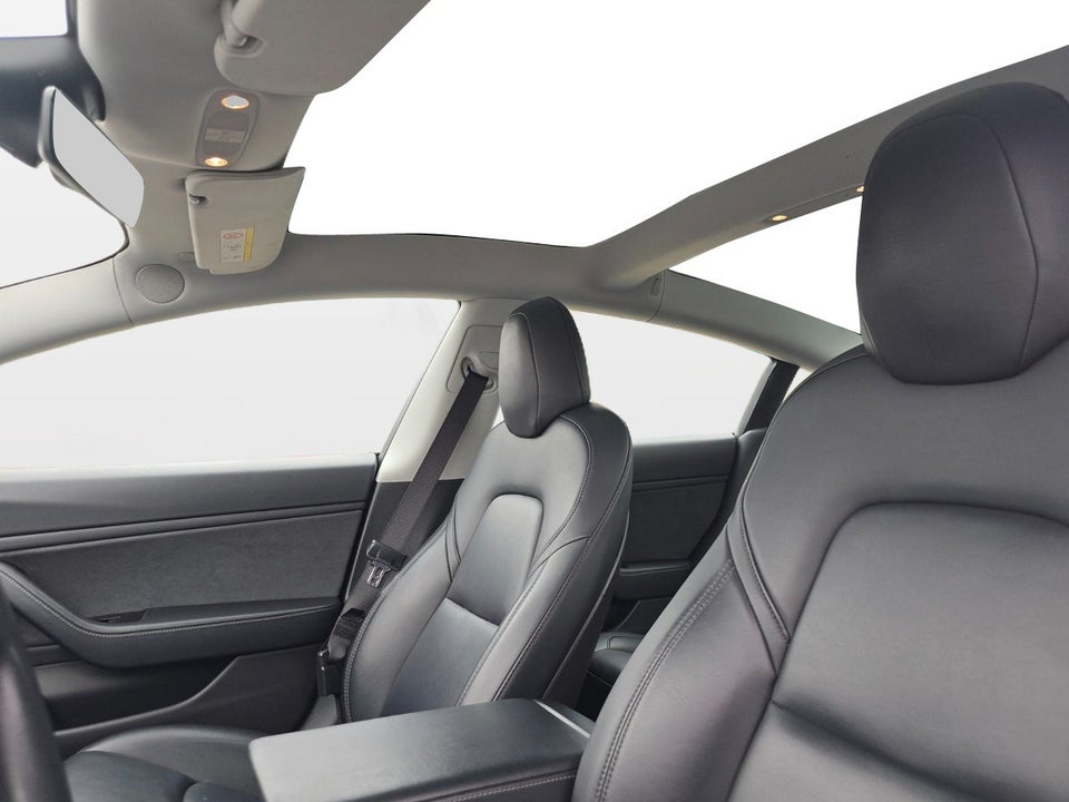 Tesla Model 3 Long Range AWD 4d