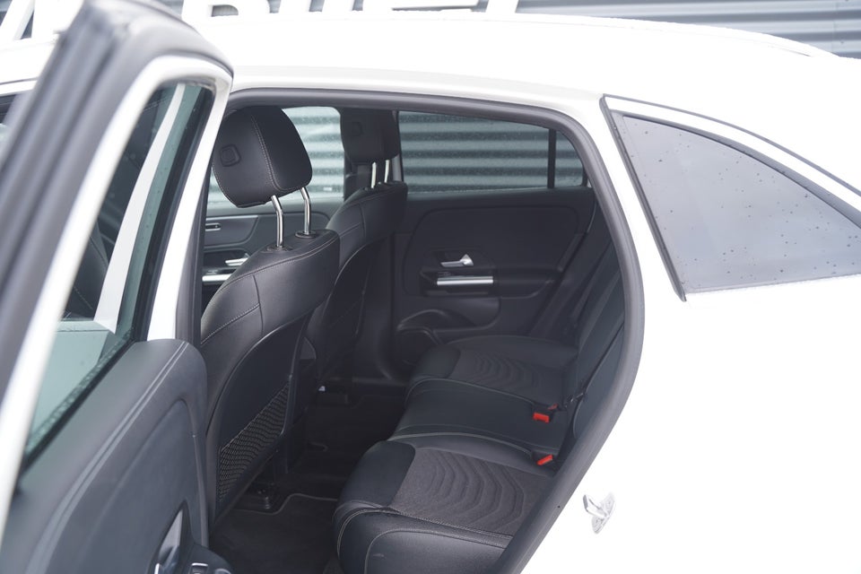 Mercedes EQA250 Progressive 5d