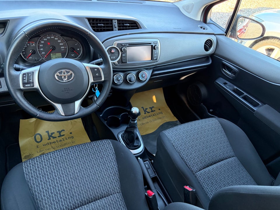Toyota Yaris 1,3 VVT-i T2 Style 5d