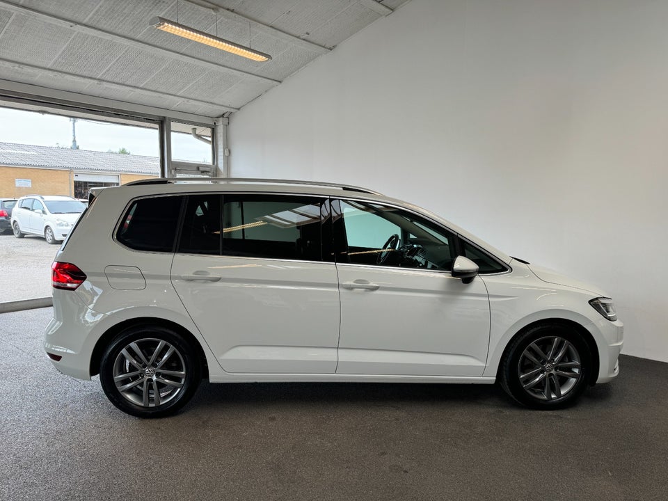 VW Touran 2,0 TDi 190 Highline DSG 5d