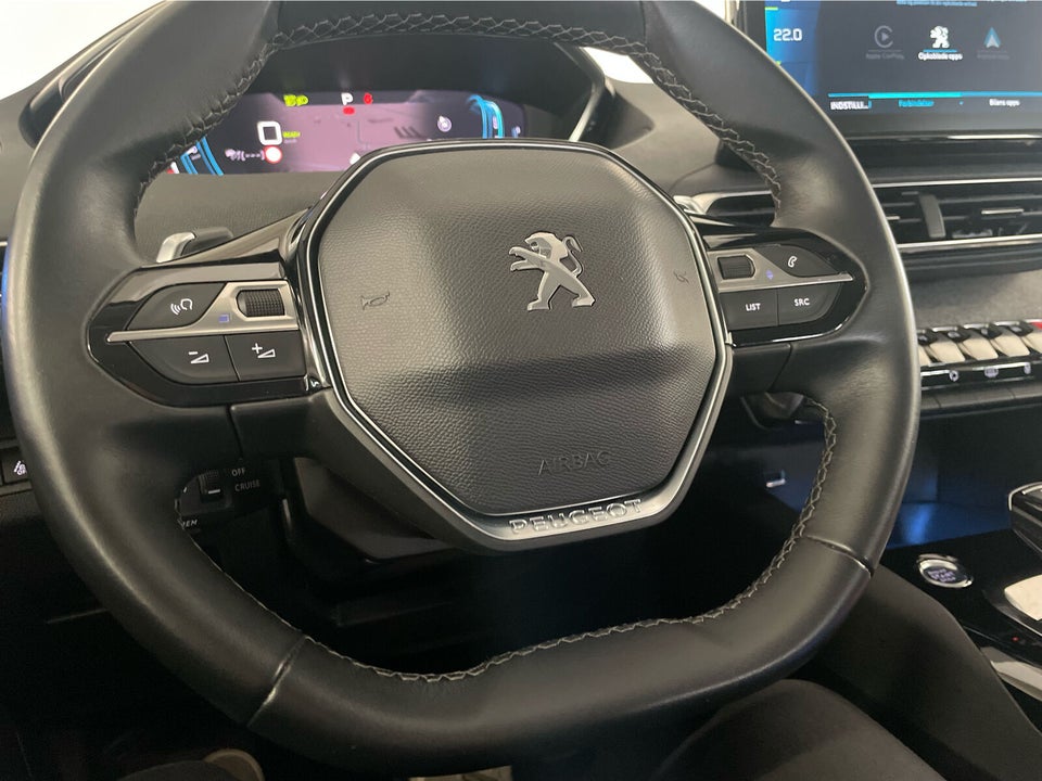 Peugeot 3008 1,6 Hybrid First Selection EAT8 5d