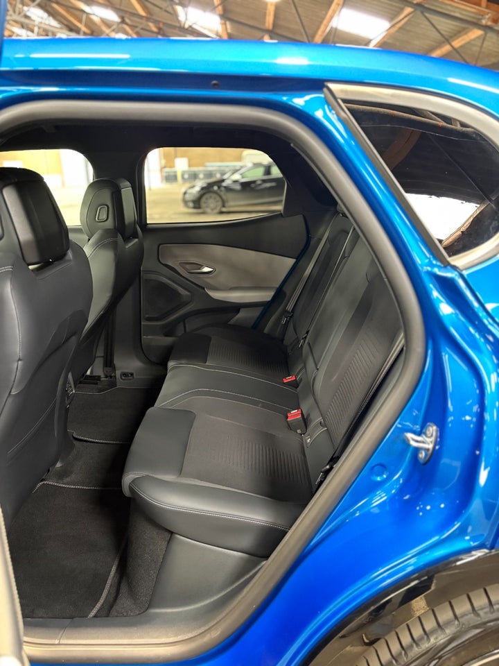Ford Capri 77 Premium Extended Range 5d
