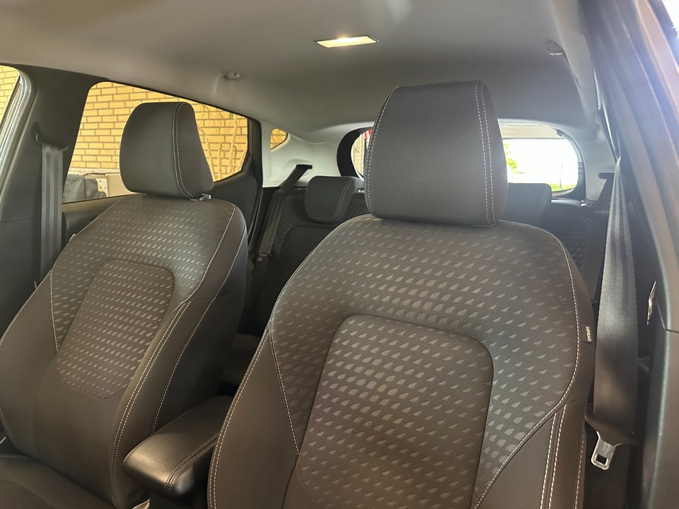 Ford Fiesta 1,0 EcoBoost mHEV Titanium 5d
