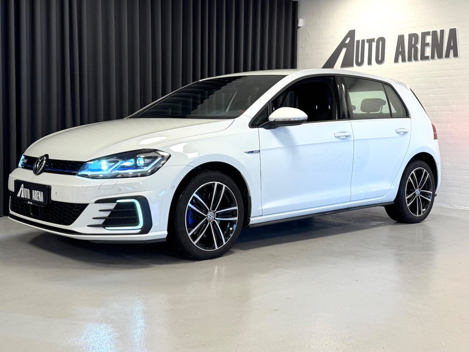 VW Golf VII 1,4 GTE DSG 5d