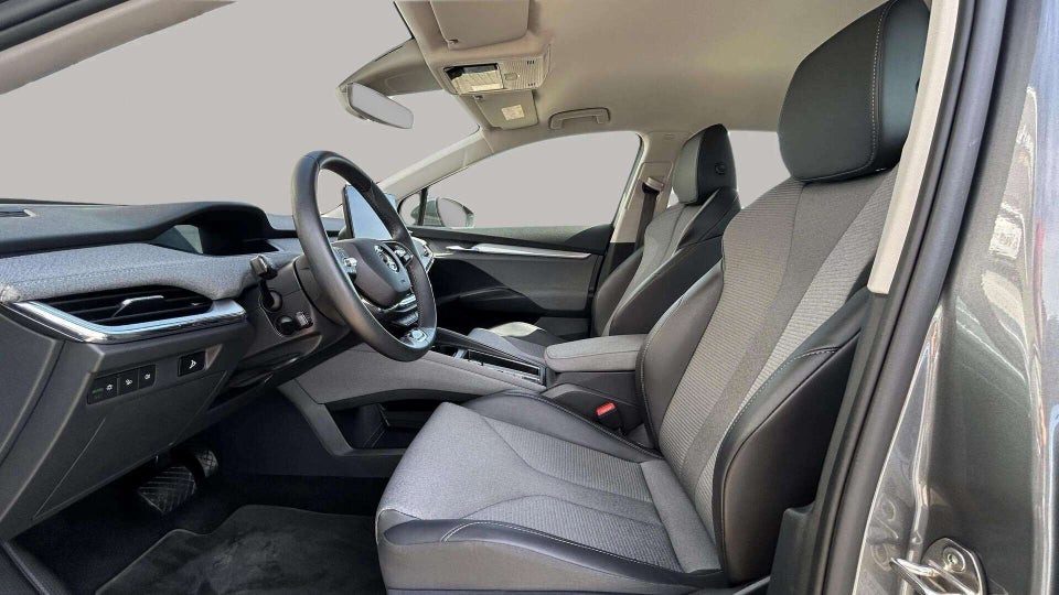 Skoda Enyaq 60 iV Loft 5d