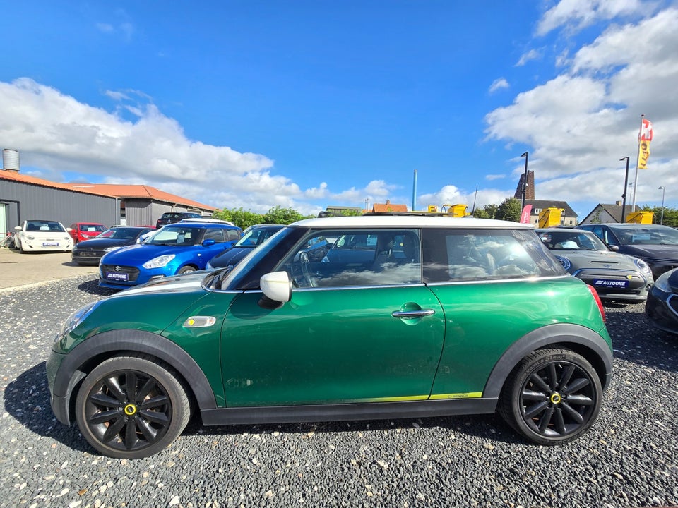 MINI Cooper SE Greenwich 3d