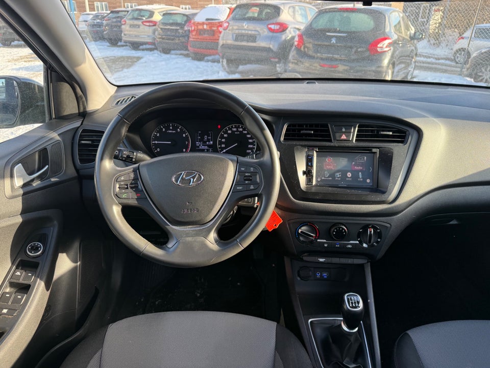 Hyundai i20 1,25 Spring 5d